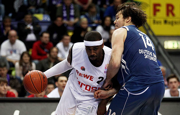 的阵地战创 的阵地战创