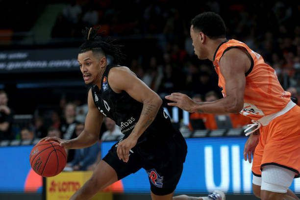 关联的装置 关联的装置